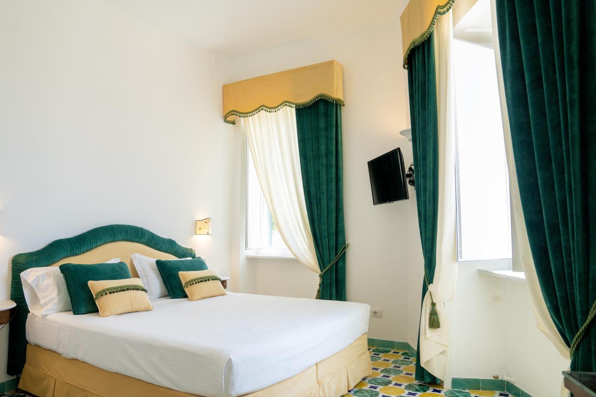 Hotel Luna Convento Amalfi Room photo